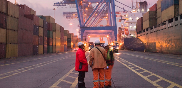 Ship Managers in container shipyard