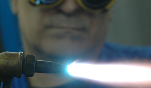 Survitec ac ox welding system