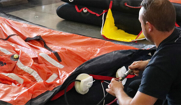survitec liferaft servicing