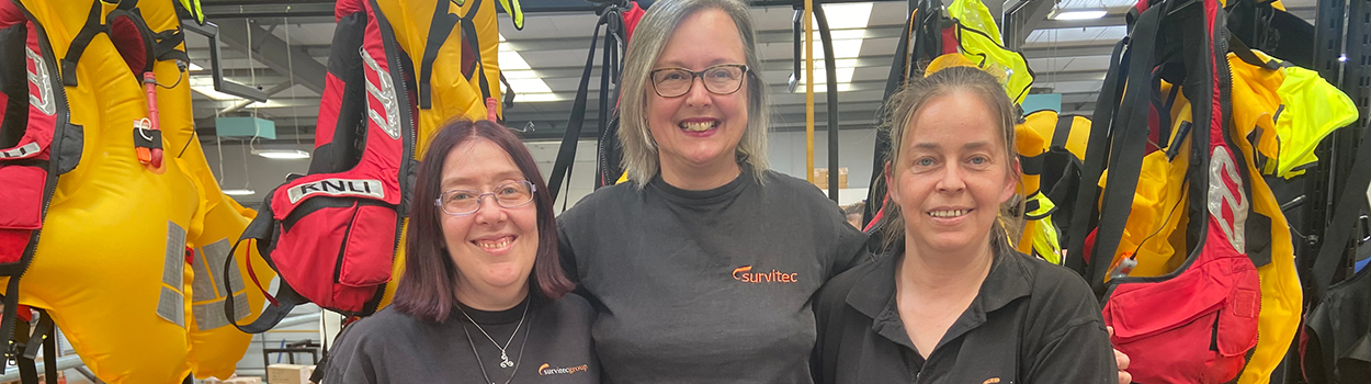 Survitec Lifejacket Servicing Team For The Rnli 3