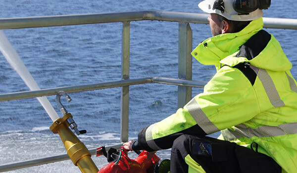 survitec mobile water water mist lance system