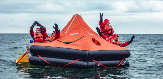 Survitec Aviation Liferaft Rescue At Sea